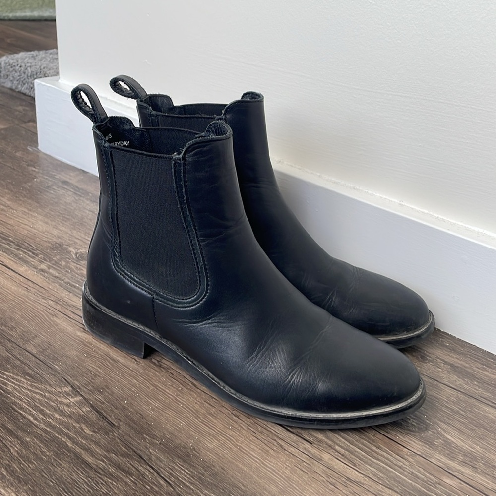 Thursday Duchess Black Leather Chelsea Boots Size 8